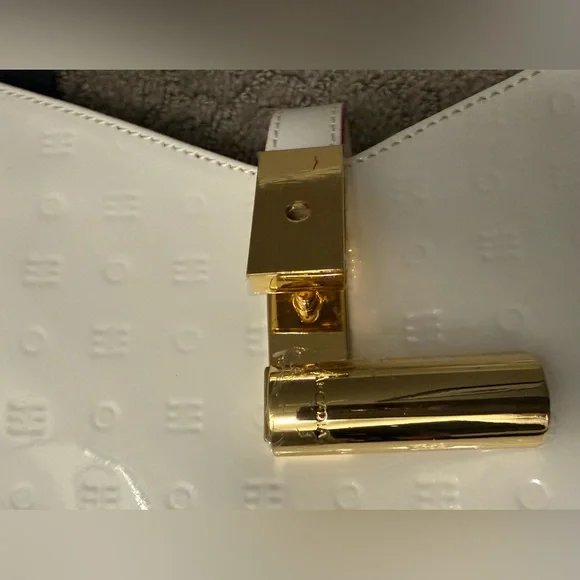 Arcadia Stunning White Patent Leather W/Red Trim Shoulder Bag W/Gold-Tone NWT - Picture 10 of 16
